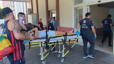 Antalya’nın Manavgat ilçesinde motosikletin devrilerek sürüklendiği kazada 2 Hollandalı turist