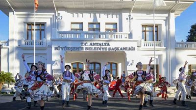 Muratpaşa Belediyesi’nin bu yıl 10’uncusunu düzenlediği Kaleiçi Old Town Festivali,