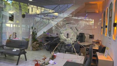 Antalya’nın Serik ilçesinde iki grup arasında çıkan silahlı kavgada 2