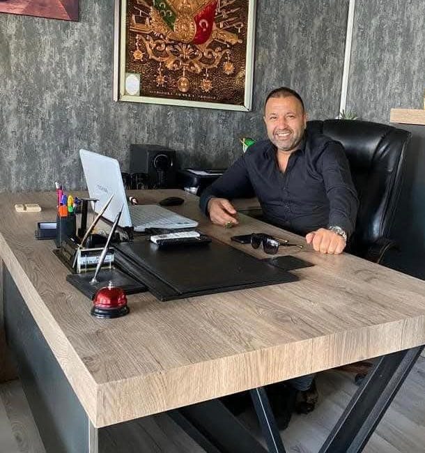 Antalya’nın Serik ilçesinde çıkan silahlı kavgada 1 kişi hayatını kaybetti.