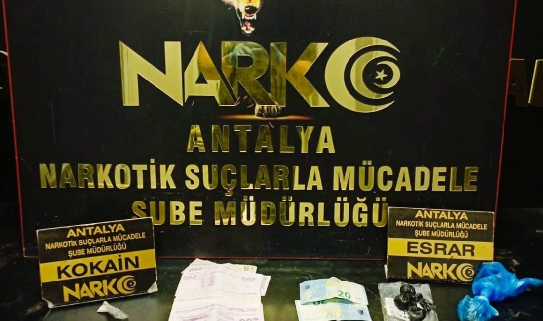 Antalya’da son 1 haftada uyuşturucu suçundan 19 kişi tutuklandı Antalya’da polis ekiplerince son 1 haftada gerçekleştirilen uyuşturucu operasyonlarında 22