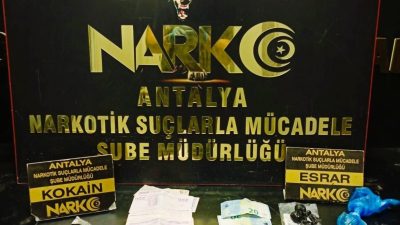 Antalya’da polis ekiplerince son 1 haftada gerçekleştirilen uyuşturucu operasyonlarında 22