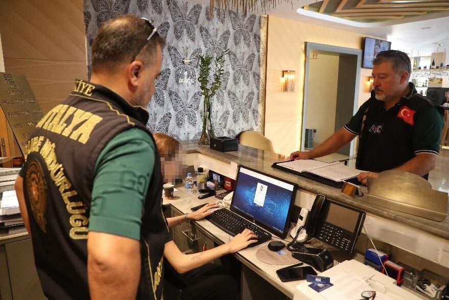 Antalya genelinde polis ekiplerince yapılan son bir haftalık denetimlerde 549