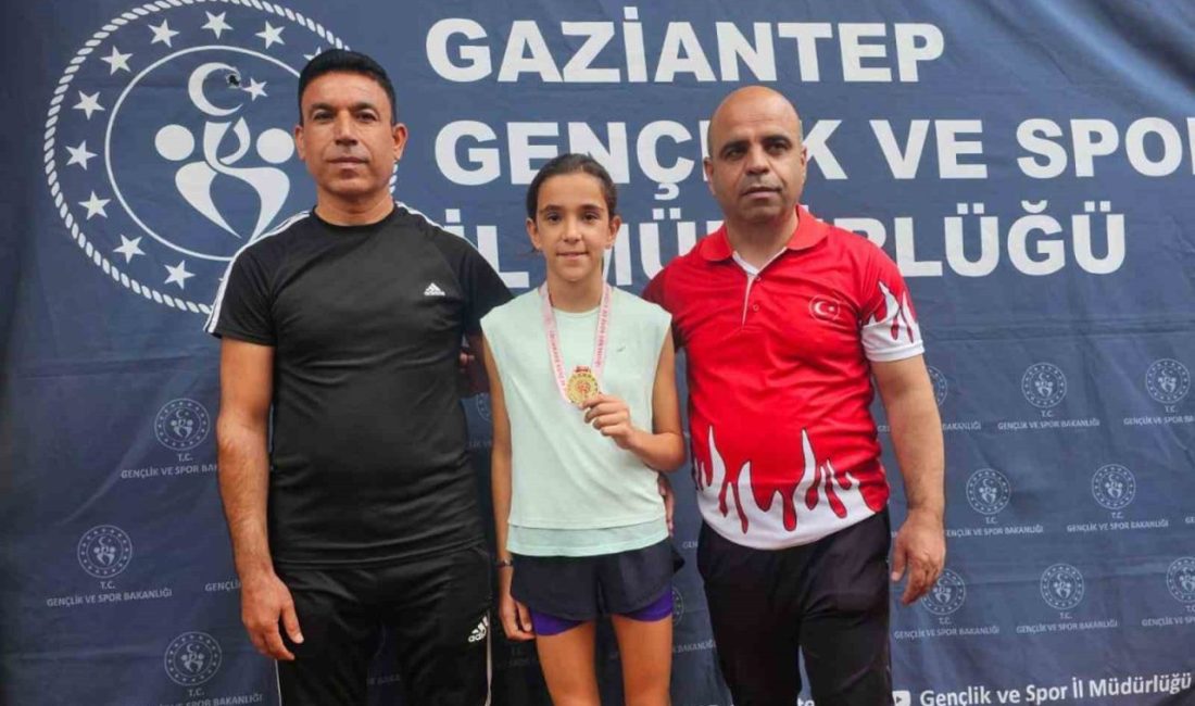 Gaziantep’te düzenlenen 1500 metre atletizm il yarışmasında Arabanlı sporcu Sabiha