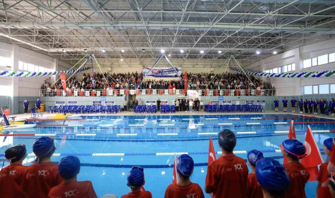 Arnavutköy Belediyesi’nin düzenlediği etkinliklerle Cumhuriyet’in 102. yılı coşkuyla kutlandı. Arnavutköy