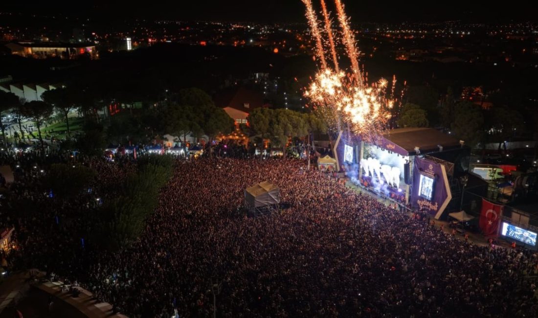 Aydın Büyükşehir Belediyesi tarafından düzenlenen ve 4 gündür Aydınlılara unutulmaz