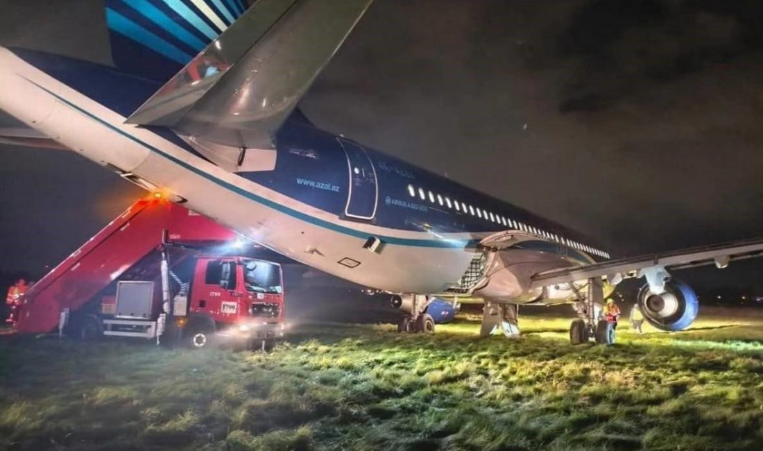 Azerbaycan Hava Yolları’na ait uçak, teknik arıza nedeniyle zorunlu iniş yaptı Azerbaycan Hava Yolları’na (AZAL) ait Airbus A320 tipi uçak, St.