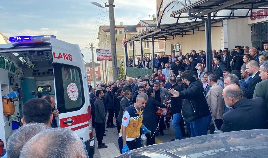 İzmit Belediyesi Muhtar İşleri Müdürü Ozan Aksu, bir günde iki