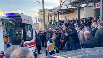 İzmit Belediyesi Muhtar İşleri Müdürü Ozan Aksu, bir günde iki