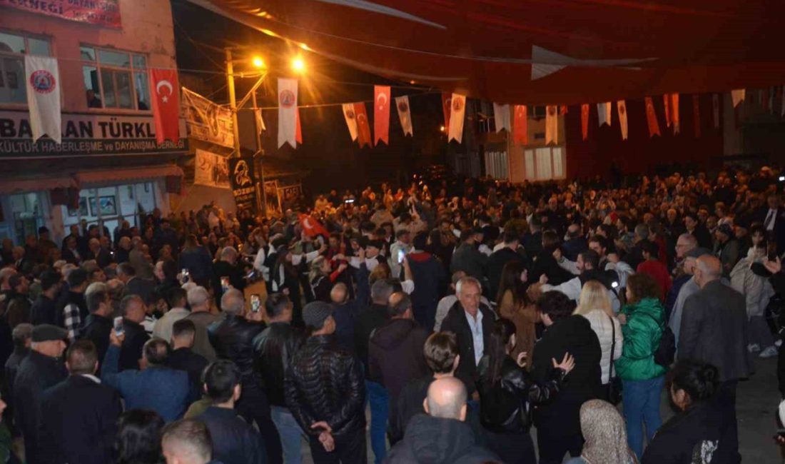 Samsun’un Bafra ilçesinde Cumhuriyet’in 102. yılı, Gazipaşa Mahallesi’nde düzenlenen “Geleneksel