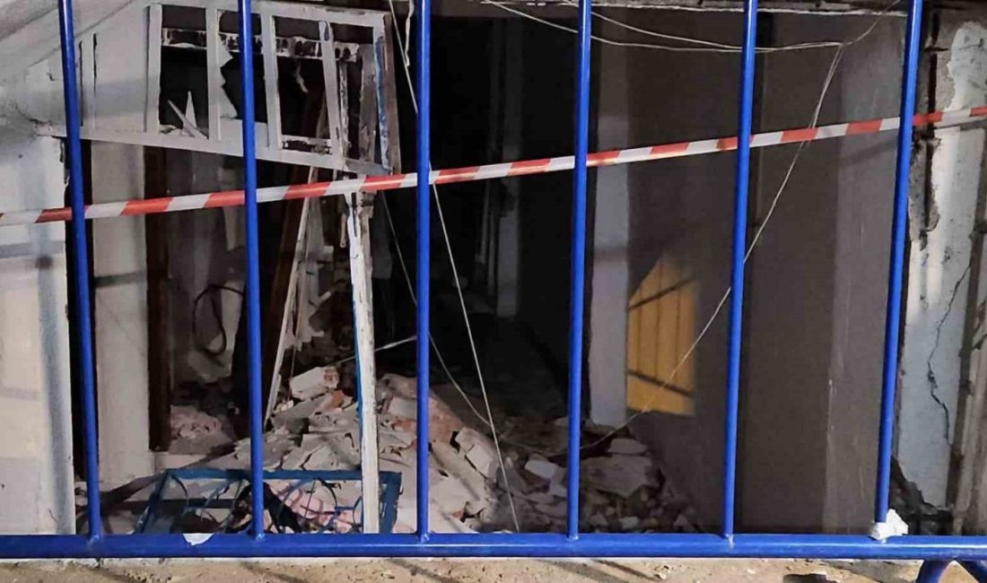 İstanbul Bağcılar’da 2 katlı binanın bodrum katındaki dairede mutfak tüpü