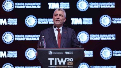 Ticaret Bakanı Ömer Bolat, Almanya’ya ihraç edilmek üzere 100 adet