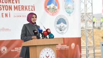 Aile ve Sosyal Hizmetler Bakanı Mahinur Özdemir Göktaş, toplumun köklerinin