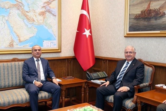 Bakan Güler Tacikistan’ın Ankara Büyükelçisi İmomi’yi kabul etti Milli Savunma Bakanı Yaşar Güler, Tacikistan’ın Ankara Büyükelçisi Sodiq Ashurboyzoda