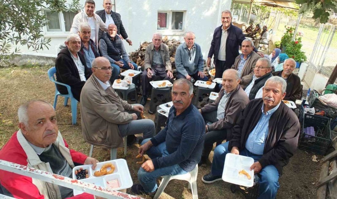 Balıkesir’de asırlık lokma hayrı geleneği devam ediyor Balıkesir’in Burhaniye ilçesinde, asırlık lokma hayrı geleneği devam ediyor. Burhaniye’de