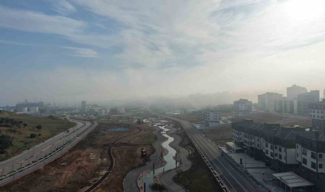 Bandırma beyaza büründü şehir yoğun sis altında kaldı Hafta sonu etkili olan serin ve yağışlı havanın ardından Bandırma