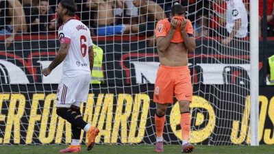 Barcelona, La Liga’nın 8. haftasında deplasmanda Sevilla’ya 4-1 kaybetti ve