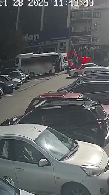 Amasya’da belediyeye ait otoparktan ücret ödemeden çıkış yapmak isteyen iki