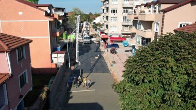 Başiskele ilçesindeki Fatih Mahallesi Cumhuriyet Caddesi’nde kapsamlı üstyapı yenileme çalışmaları