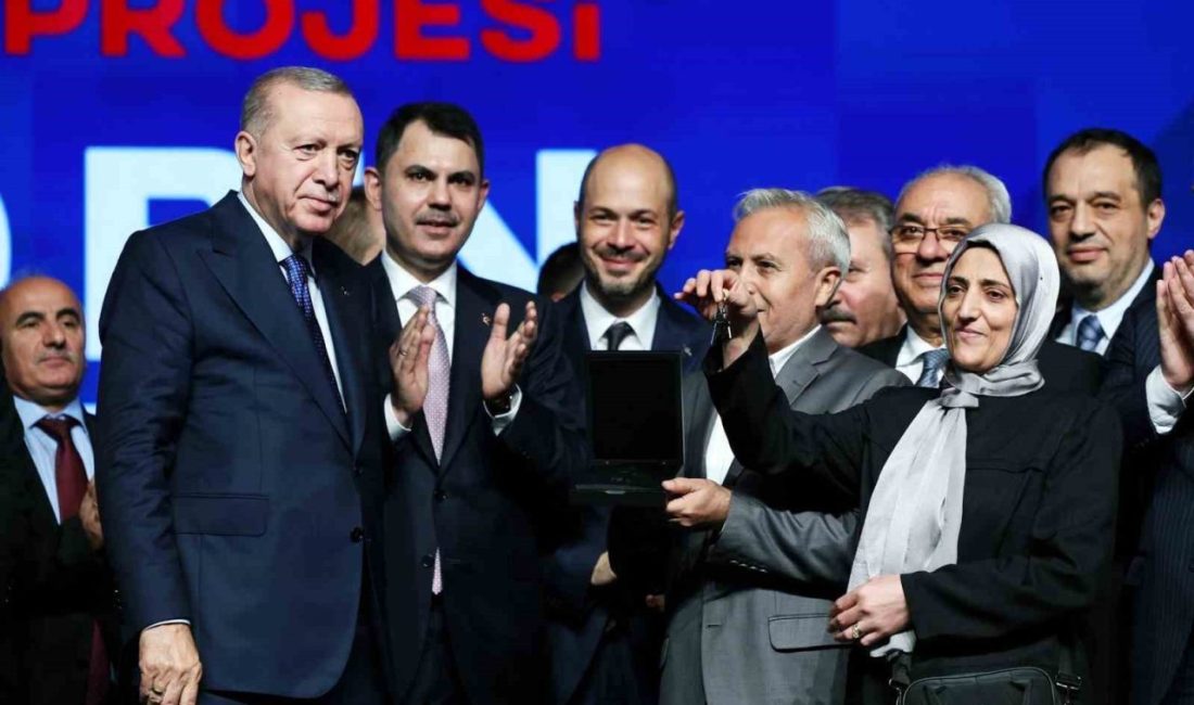 AK Parti Eskişehir Başkanı Gürhan Albayrak, Cumhurbaşkanı Recep Tayyip Erdoğan’ın