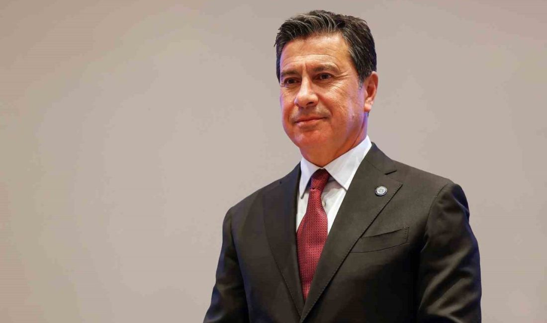 Muğla Büyükşehir Belediye Başkanı Ahmet Aras 29 Ekim Cumhuriyet Bayramı