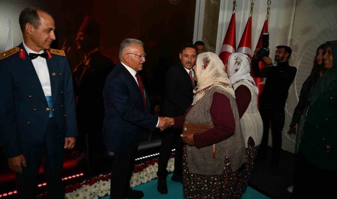 Kayseri Büyükşehir Belediye Başkanı Dr. Memduh Büyükkılıç, Türkiye Cumhuriyeti’nin kuruluşunun