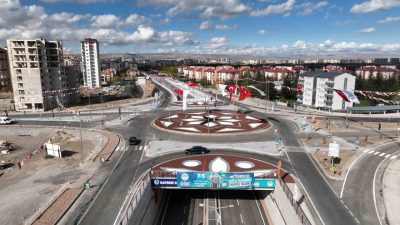 Kayseri Büyükşehir Belediye Başkanı Dr. Memduh Büyükkılıç, Cumhuriyetin kuruluşunun 102.