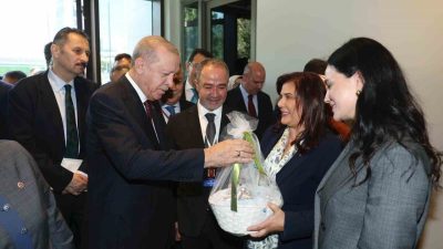 Aydın Büyükşehir Belediye Başkanı Özlem Çerçioğlu, AK Parti Genel Başkanı