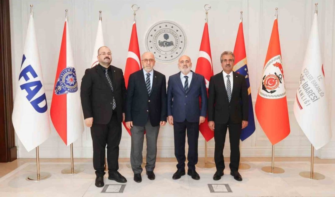 Elazığ Ticaret Borsası Başkanı Mehmet Ali Dumandağ, İçişleri Bakan Yardımcıları