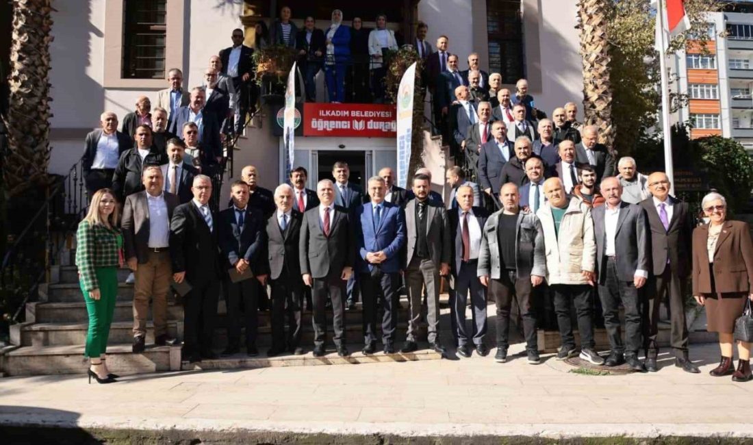 Muhtarlarla bir araya gelen İlkadım Belediye Başkanı İhsan Kurnaz, “Demokrasimizin