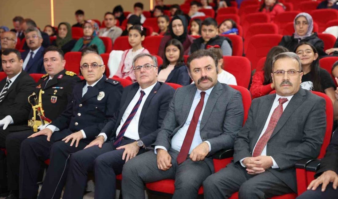 Hacılar Belediye Başkanı Bilal Özdoğan; cumhuriyetin 102. yıl dönümü dolayısıyla