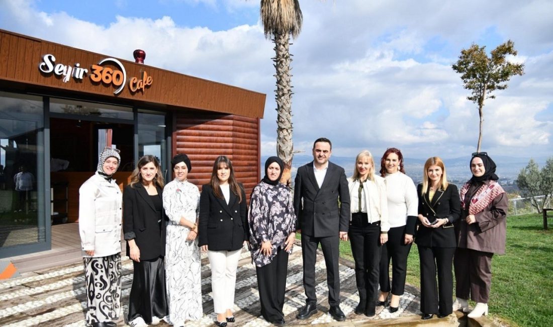 Başkan Özlü: “Başiskele’nin gelişiminde kadınların rolü büyük” Başiskele Belediye Başkanı Yasin Özlü, kadın girişimcilerle bir araya gelerek,