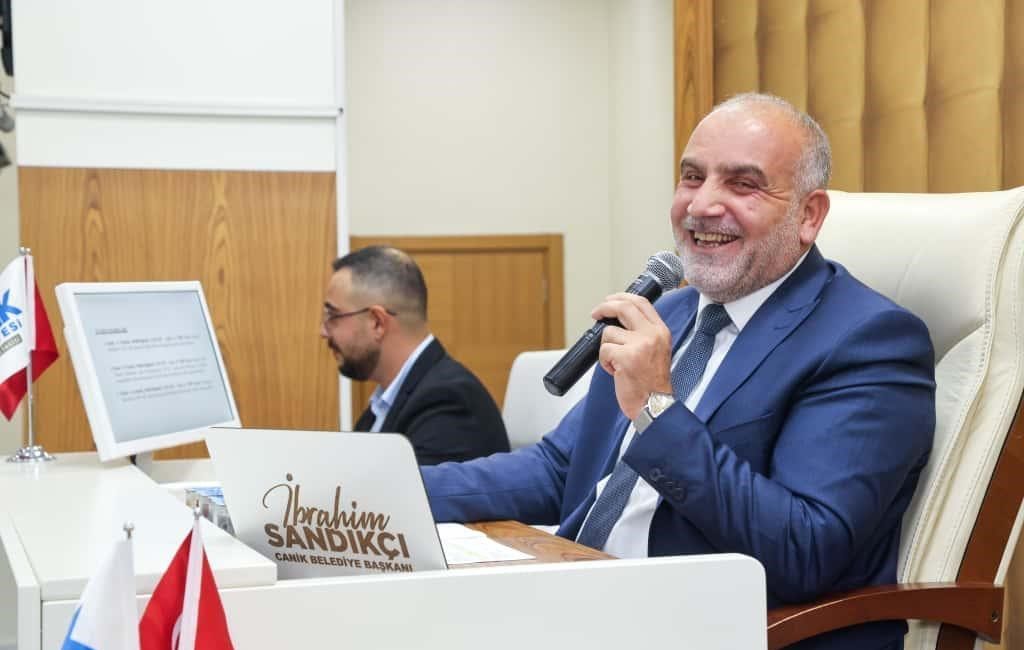 Samsun’un Canik Belediye Başkanı İbrahim Sandıkçı, ‘borçsuz belediye’ ünvanı ile