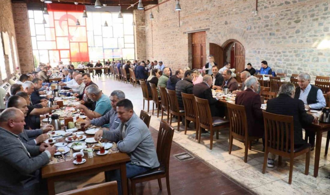 Nazilli Belediye Başkanı Dr. Ertuğrul Tetik, 19 Ekim Muhtarlar Günü