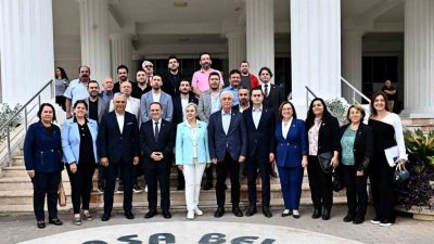 Antalya Muratpaşa Belediye Başkanı Ümit Uysal, CHP Yerel Yönetimler ve