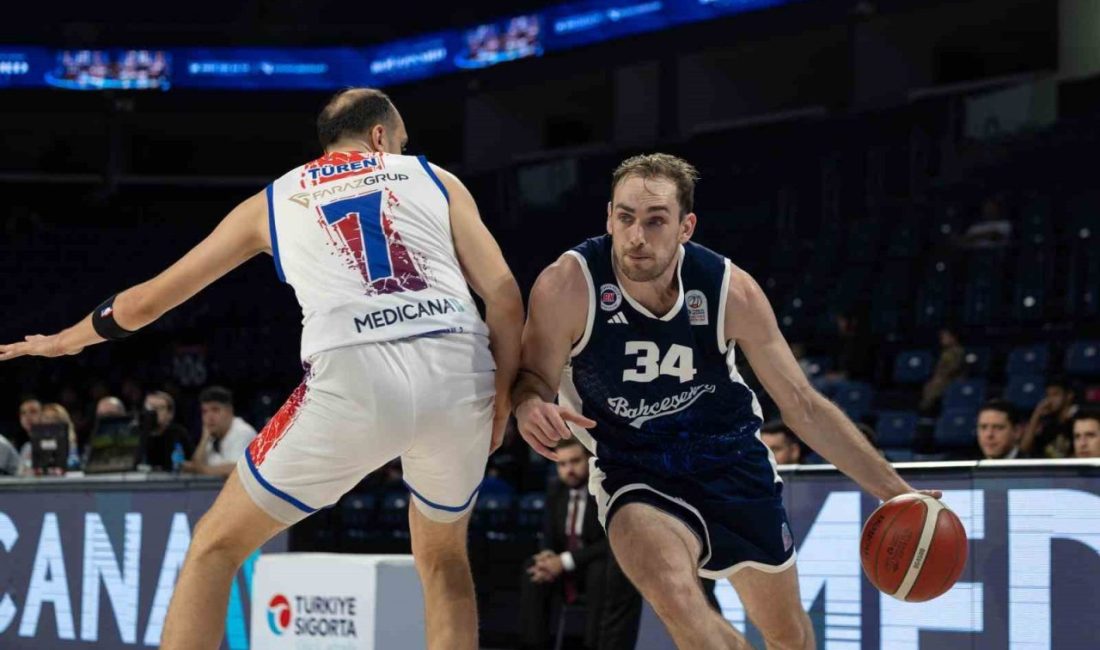 Basketbol Süper Ligi 4. haftasında Büyükçekmece Basketbol, sahasında karşılaştığı Bahçeşehir
