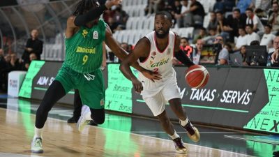 Türkiye Sigorta Basketbol Süper Ligi’nin 3. hafta maçında Manisa Basket,