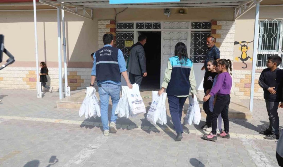 Battalgazi Belediyesi, düzenlediği ‘Sinema Günleri’ etkinliğiyle ilçenin farklı okullarında çocukları