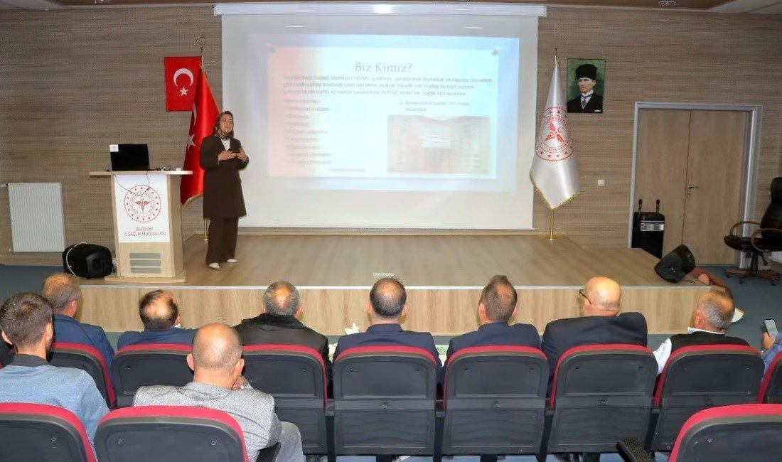 Bayburt İl Sağlık Müdürlüğü tarafından muhtarlara ‘Ruh Sağlığı Hastalıklarında Damgalamayla