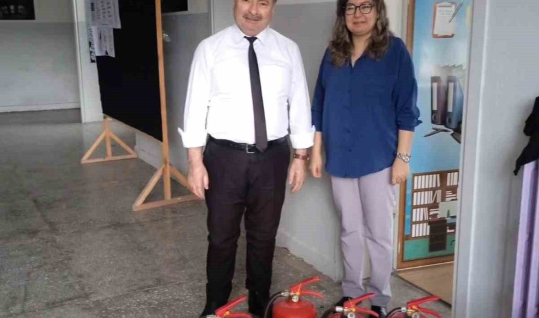 Bayırköy Belediyesi, kamu kurumlarında bulunan yangın söndürme tüplerinin bakım ve