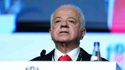 Beşiktaş’ın olağan divan kurulu başkanlık seçimi toplantısında adaylar, son konuşmalarını