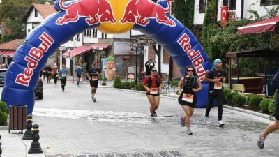 Ankara’nın Beypazarı ilçesinde düzenlenen ‘Beypazarı Uluslararası Ultra Trail koşusunun ilk