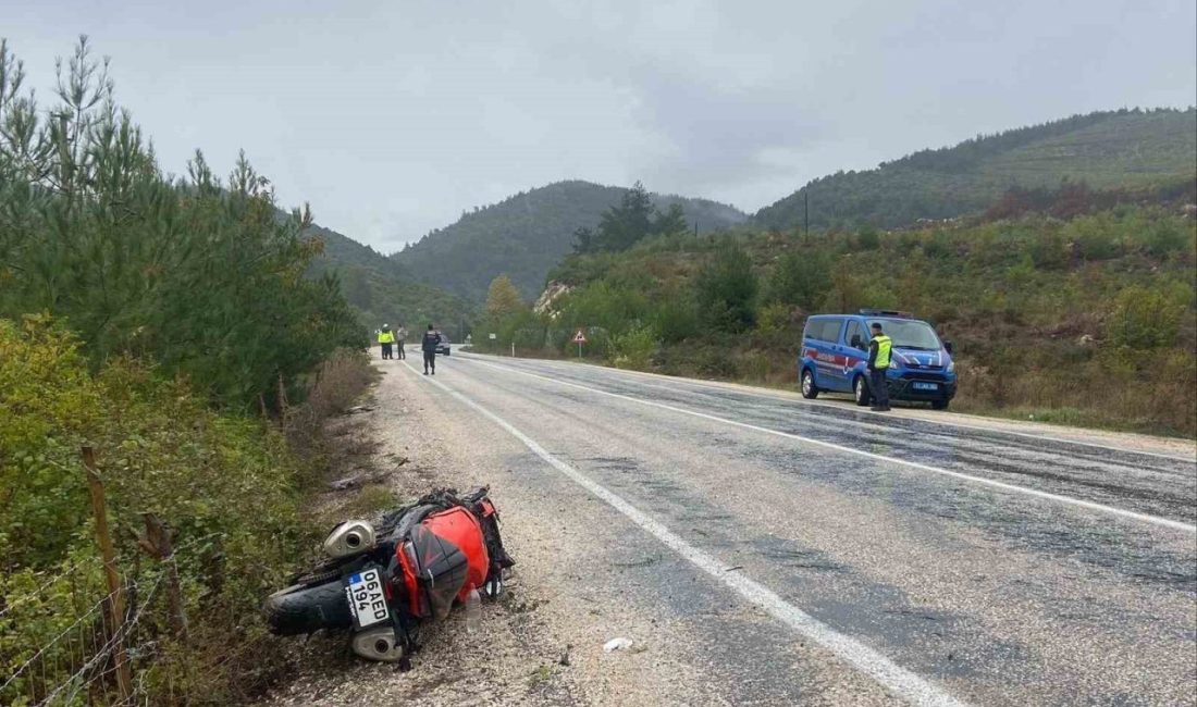 Bilecik’in meydana gelen tek taraflı motosiklet kazasında bir kişi hafif
