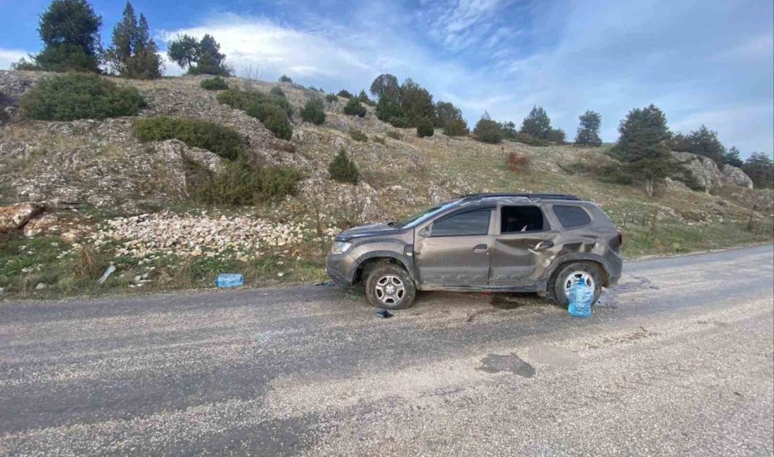 Bilecik’te meydana gelen trafik kazasında kontrolden çıkarak takla atan otomobilde