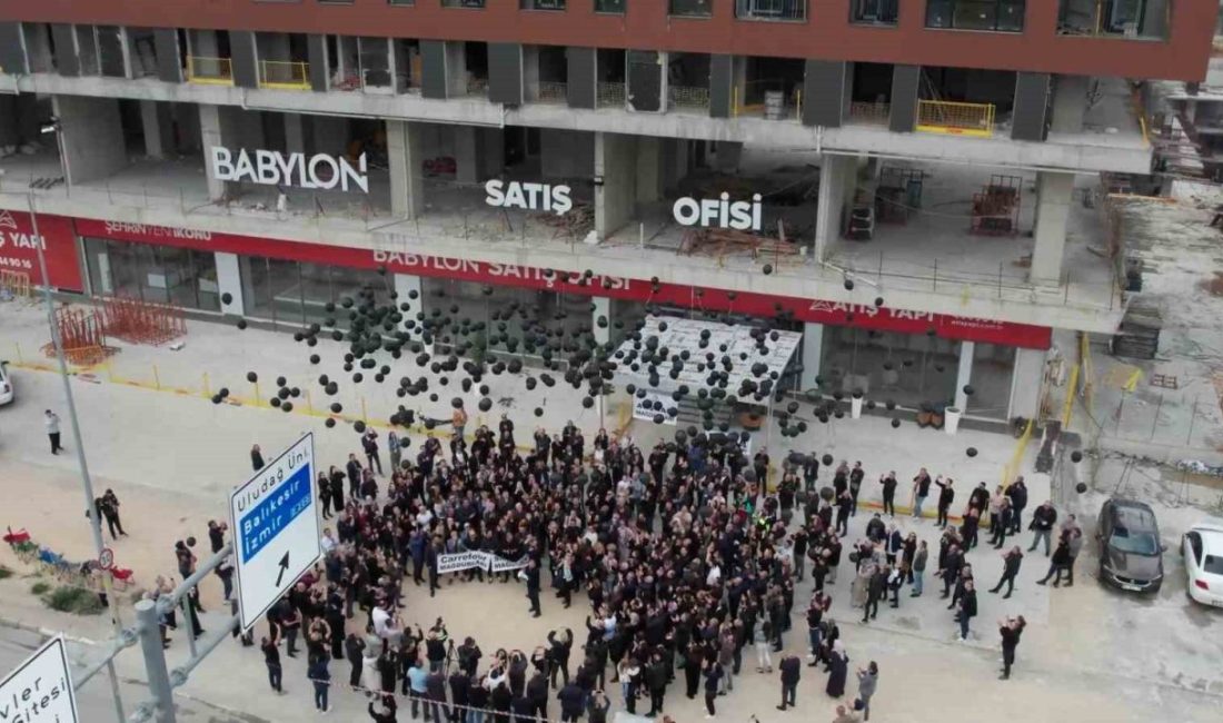 Binlerce mağdur gökyüzüne siyah balon bıraktı Bursa’da ev hayali kabusa dönen 3 bin 500 aile, inşaatı