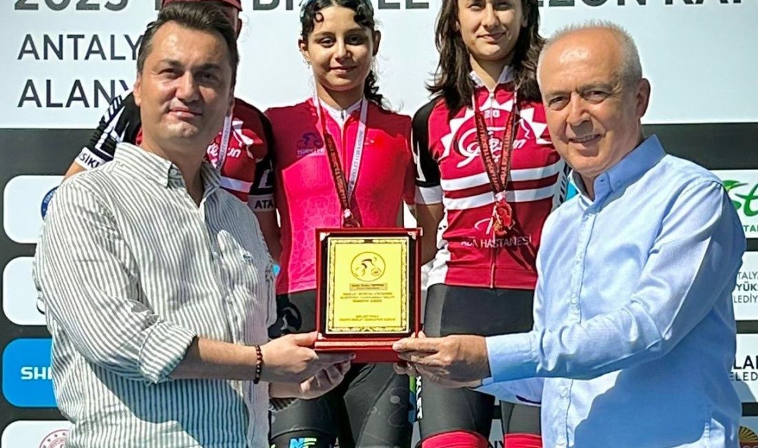 2025 Yılında katıldığı tüm yarışları zaferle taçlandıran Denizlili Milli bisikletçi