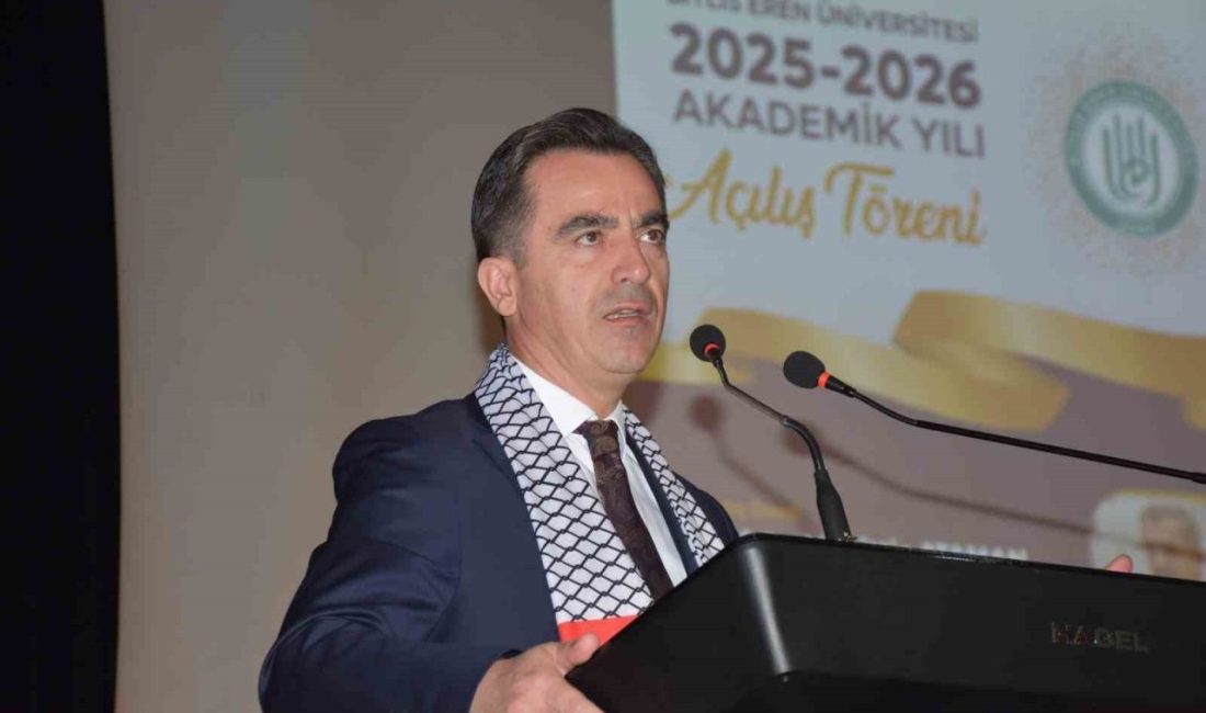 Bitlis’te üniversitenin ilk ders konusu ’Gazze’ oldu Bitlis Eren Üniversitesi’nde (BEÜ) yeni eğitim döneminin ilk dersinde “Gazze”