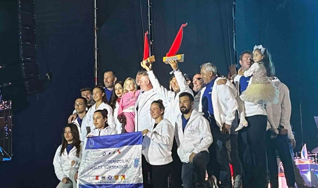 MSKÜ Bodrum Denizcilik Meslek Yüksekokulu Yat Kaptanlığı Programı öğrencileri ve