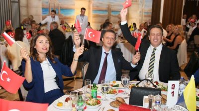 Bodrum Fenerbahçeliler Derneği, Cumhuriyetin 102. yılını düzenlenen görkemli bir balo