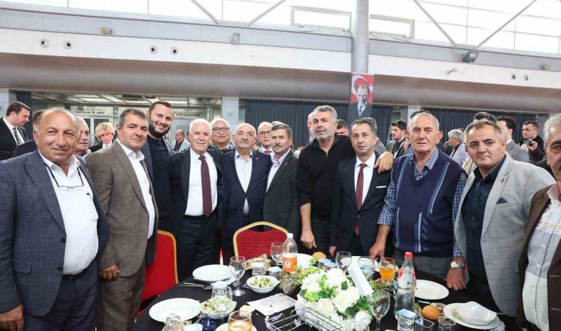 Bozbey Muhtarları unutmadı Bursa Büyükşehir Belediye Başkanı Mustafa Bozbey, Muhtarlar Günü kapsamında gerçekleştirilen